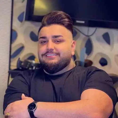 رُبان مشکی بزنین منی قبر سر
